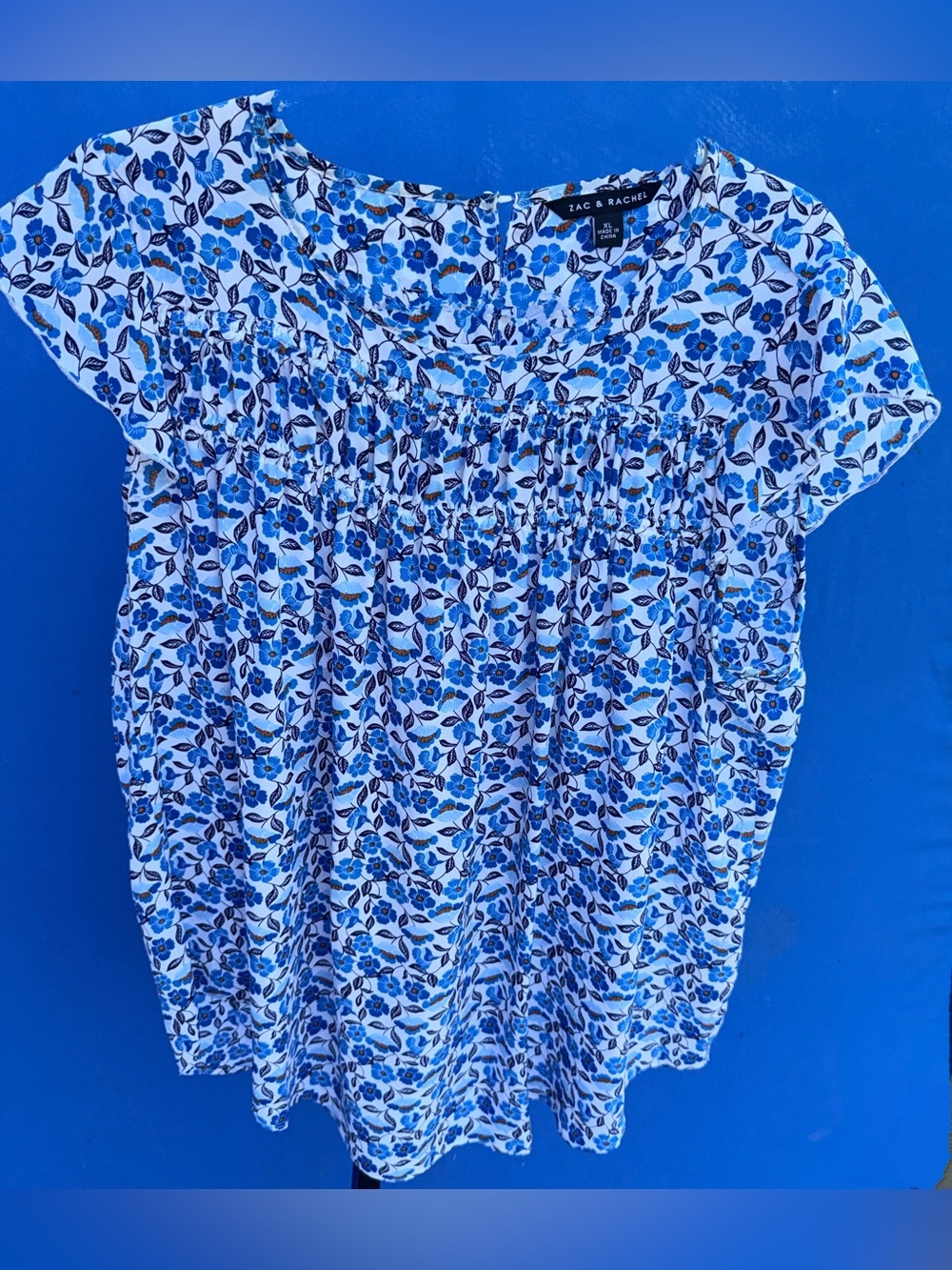 Zac & Rachel Smocked Blue & White Ditsy Floral Blouse - XL